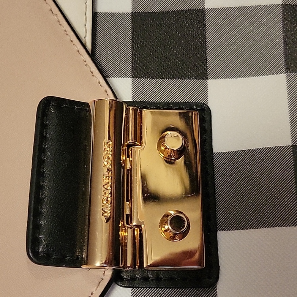 Michael Kors Black Cream Checkered Crossbody Satchel - Picture 2 of 8